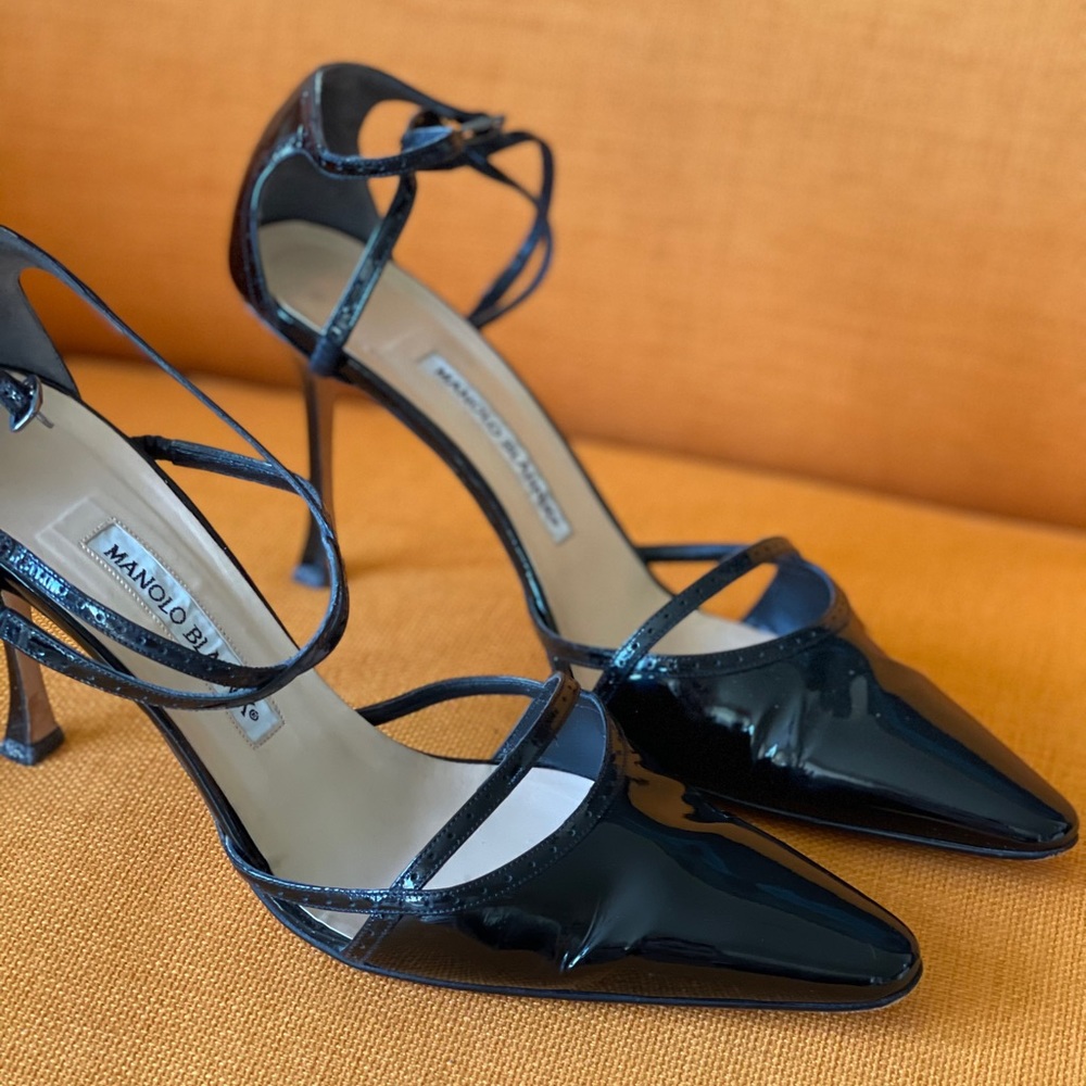Vintage black MANOLO BLAHNIK HEELS💝HP - Picture 5 of 11